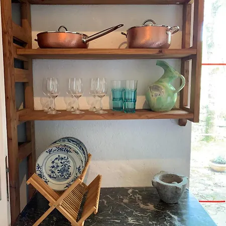 The Guardians Cottage, Chateau Mas De Pradie Foissac (Aveyron)