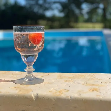 The Guardians Cottage, Chateau Mas De Pradie بيت للعطل