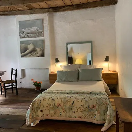 The Guardians Cottage, Chateau Mas De Pradie *