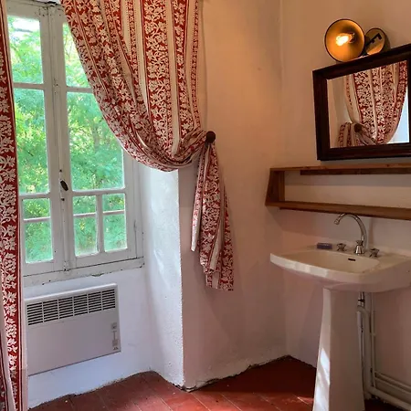 بيت للعطل The Guardians Cottage, Chateau Mas De Pradie *