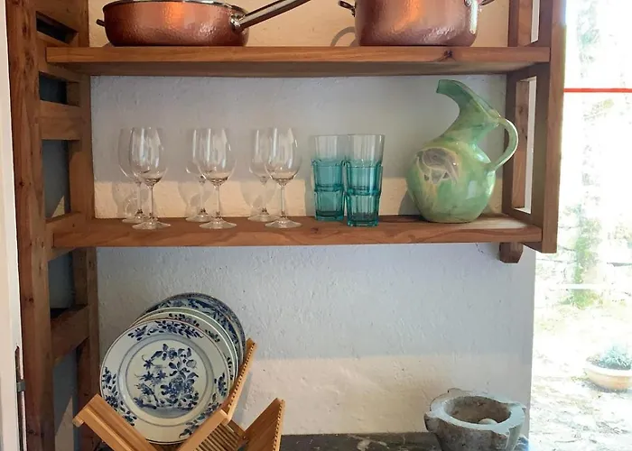 The Guardians Cottage, Chateau Mas De Pradie Foissac (Aveyron)