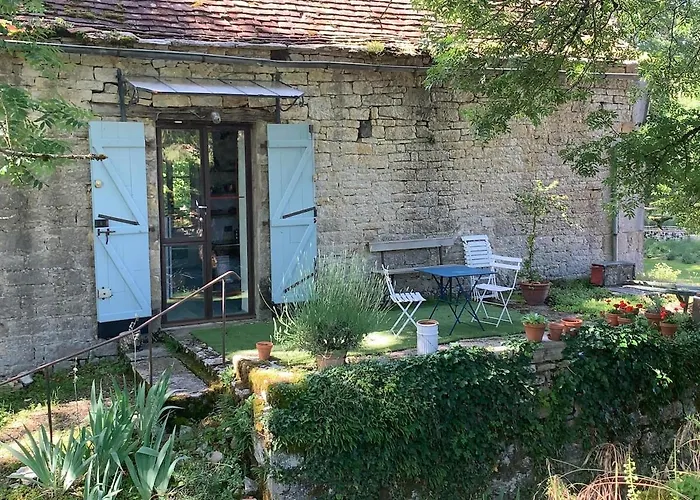 The Guardians Cottage, Chateau Mas De Pradie
